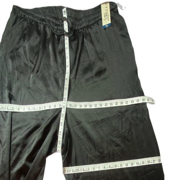 Black Crop Pull On Satin Pant 2X Elastic Tie Waist Plus Size Wide Straight leg - Picture 6 of 7